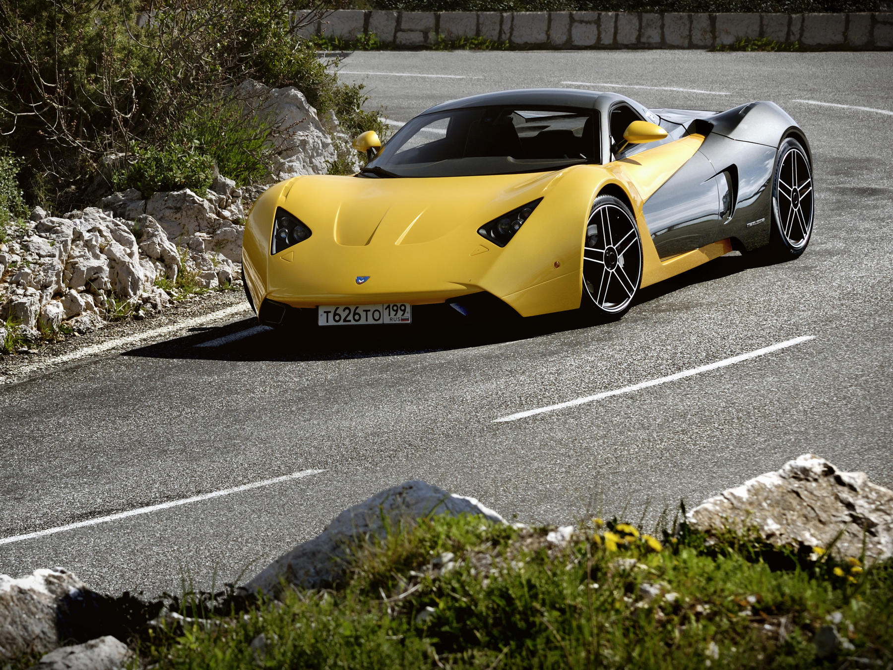 Автомобиль Marussia b1